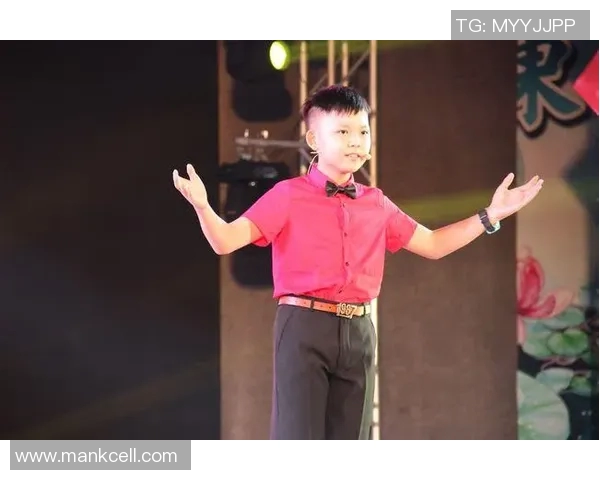 崛起中的欧洲00后足球明星们展现青春风采与无限潜力